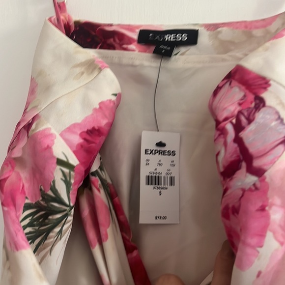 NWT Express Floral Dress-Small - Picture 4 of 5